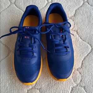 Under Armour Kids Grade School Outhustle Shoes—size 6.5